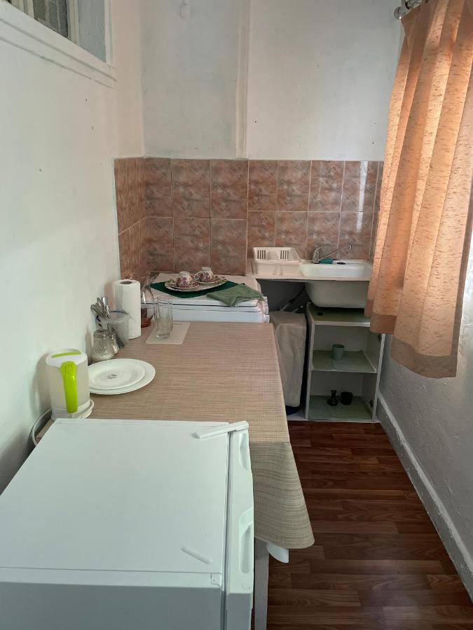Apartament Garsoniera La Curte Paula Konstanca Zewnętrze zdjęcie