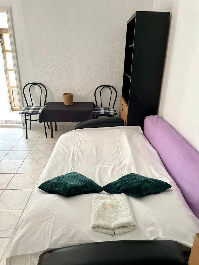 Apartament Garsoniera La Curte Paula Konstanca Zewnętrze zdjęcie
